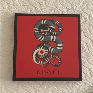 Gucci silk gift box with iconic  king snake